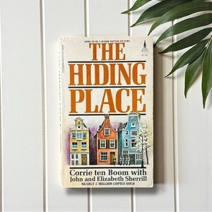 The Hiding Place – Corrie ten Boom | Vintage Paperback (1971)